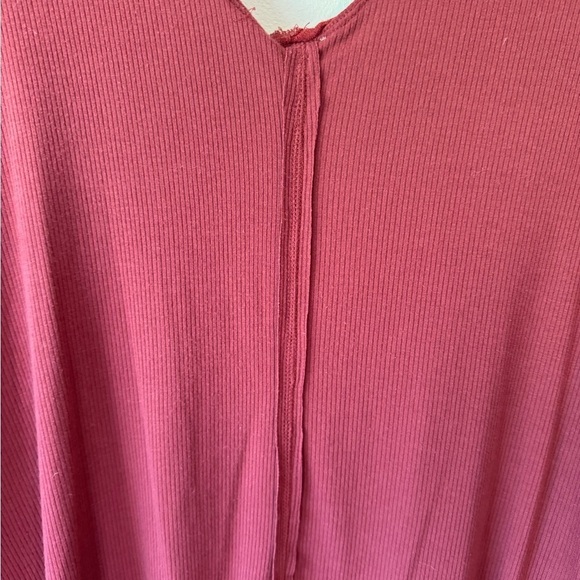 We The Free Peplum V Neck Ribbed Top Maroon Long Sleeve Raw Edges Detail - Picture 10 of 13